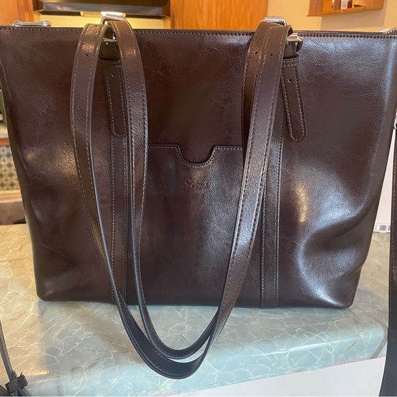 Handbags - Elegant Brown Leather Tote Bag